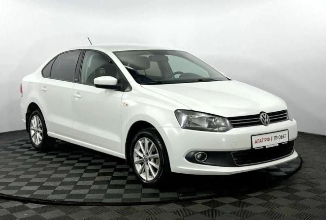 Volkswagen Polo V Рестайлинг с пробегом 2015 года, цена 845 000 рублей, 198925 км, седан, Автокод Объявления