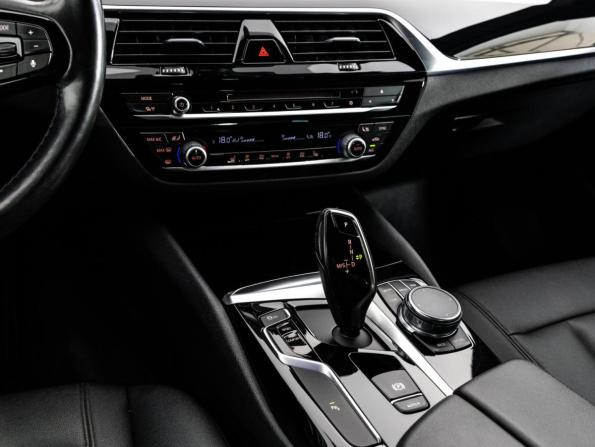BMW 5 серии VII (G30/G31/G38) с пробегом 2017 года, цена 2 399 000 рублей, 132618 км, седан, Автокод Объявления