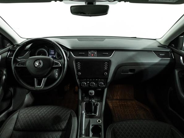 Skoda Octavia III (A7) Рестайлинг с пробегом 2017 года, цена 1 649 585 рублей, 169477 км, лифтбек, Автокод Объявления