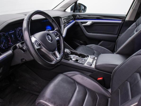 Volkswagen Touareg III с пробегом 2020 года, цена 4 870 000 рублей, 172396 км, внедорожник, Автокод Объявления