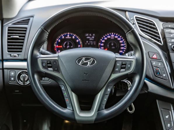 Hyundai i40 I Рестайлинг с пробегом 2015 года, цена 1 258 000 рублей, 166498 км, седан, Автокод Объявления