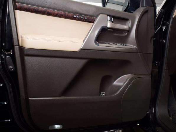 Toyota Land Cruiser 200 Series с пробегом 2008 года, цена 2 769 999 рублей, 270354 км, внедорожник, Автокод Объявления