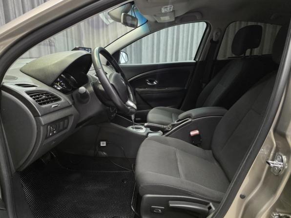 Renault Fluence I с пробегом 2012 года, цена 669 000 рублей, 198000 км, седан, Автокод Объявления