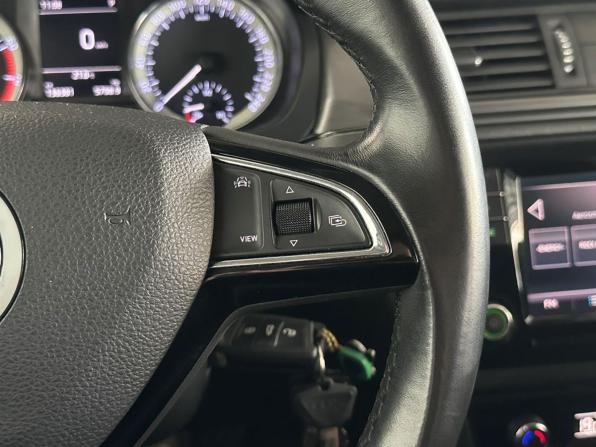 Skoda Rapid I Рестайлинг с пробегом 2019 года, цена 1 348 000 рублей, 136378 км, лифтбек, Автокод Объявления