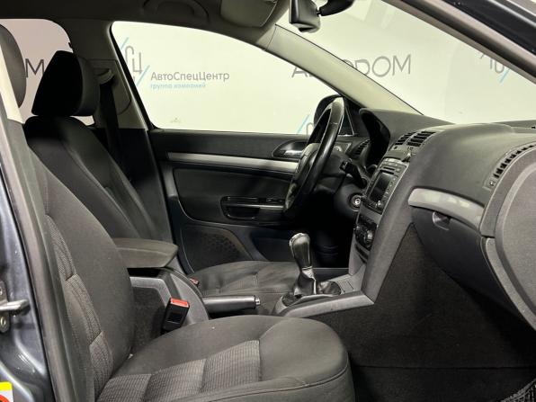 Skoda Octavia II (A5) Рестайлинг с пробегом 2010 года, цена 679 000 рублей, 210414 км, лифтбек, Автокод Объявления