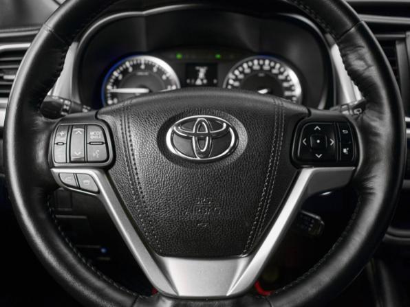 Toyota Highlander III (XU50) с пробегом 2015 года, цена 3 200 000 рублей, 146931 км, внедорожник, Автокод Объявления