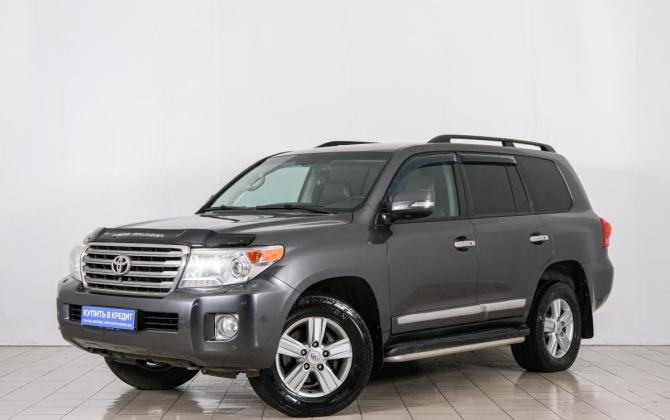 Toyota Land Cruiser 200 Series Рестайлинг 1 с пробегом 2012 года, цена 3 799 000 рублей, 185000 км, внедорожник, Автокод Объявления