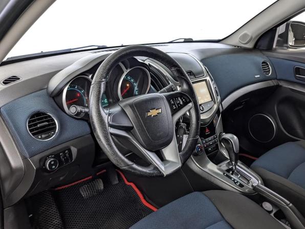 Chevrolet Cruze I Рестайлинг с пробегом 2015 года, цена 820 000 рублей, 156678 км, хэтчбек, Автокод Объявления