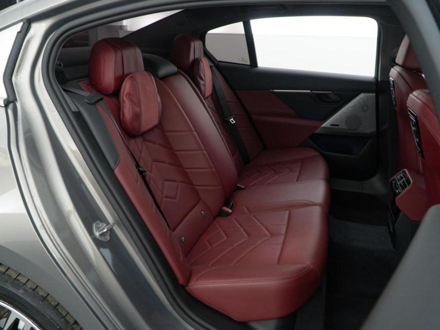 BMW 5 серии VIII (G60/G61/G68) Москва  - изображение 9