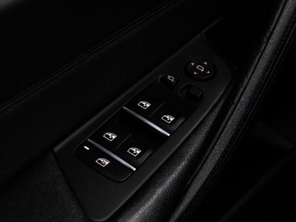 BMW 5 серии VII (G30/G31/G38) с пробегом 2018 года, цена 2 099 000 рублей, 257200 км, седан, Автокод Объявления