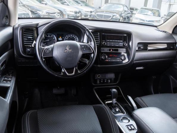 Mitsubishi Outlander III Рестайлинг 3 с пробегом 2020 года, цена 2 197 000 рублей, 115597 км, внедорожник, Автокод Объявления