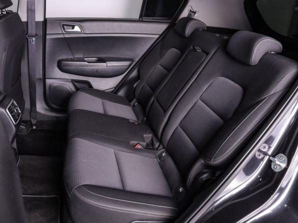 Kia Sportage IV Рестайлинг с пробегом 2019 года, цена 1 845 000 рублей, 181000 км, внедорожник, Автокод Объявления