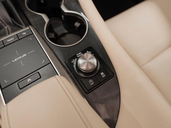 Lexus RX IV Рестайлинг с пробегом 2021 года, цена 4 280 000 рублей, 176204 км, внедорожник, Автокод Объявления