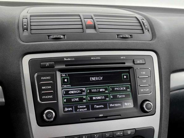 Skoda Octavia II (A5) Рестайлинг с пробегом 2012 года, цена 690 000 рублей, 271012 км, лифтбек, Автокод Объявления