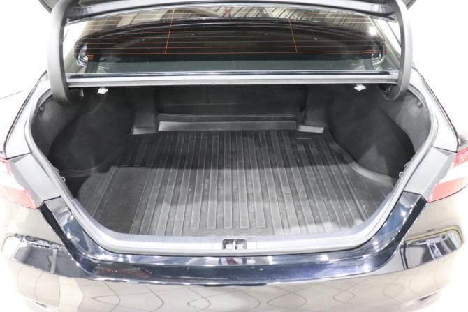 Toyota Camry VIII (XV70) Рестайлинг с пробегом 2021 года, цена 2 375 000 рублей, 111789 км, седан, Автокод Объявления