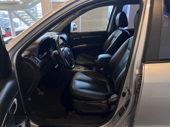 Hyundai Santa Fe II Рестайлинг с пробегом 2011 года, цена 1 217 000 рублей, 259623 км, внедорожник, Автокод Объявления