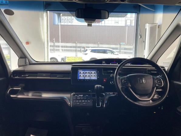 Honda Stepwgn V Рестайлинг с пробегом 2019 года, цена 2 098 000 рублей, 127000 км, минивэн, Автокод Объявления