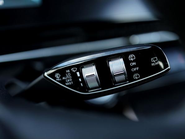Omoda C5 I с пробегом 2024 года, цена 1 600 000 рублей, 31375 км, внедорожник, Автокод Объявления