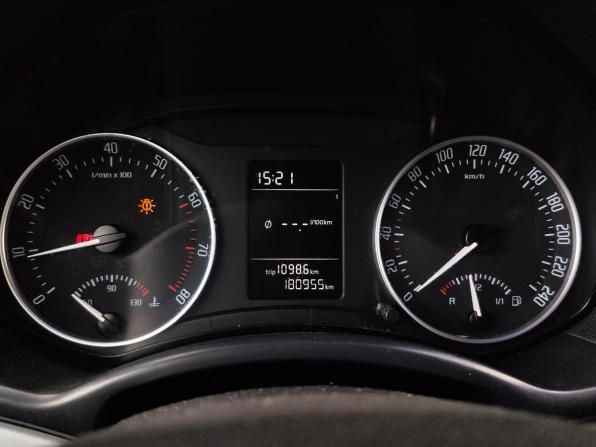 Skoda Octavia II (A5) Рестайлинг с пробегом 2012 года, цена 900 000 рублей, 180000 км, лифтбек, Автокод Объявления
