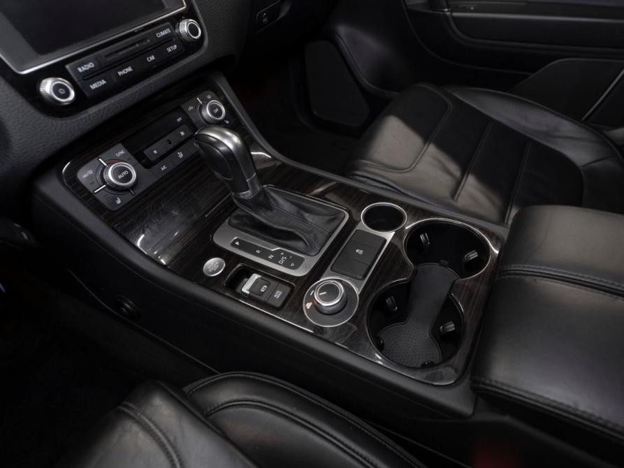 Volkswagen Touareg II Рестайлинг Москва  - изображение 14