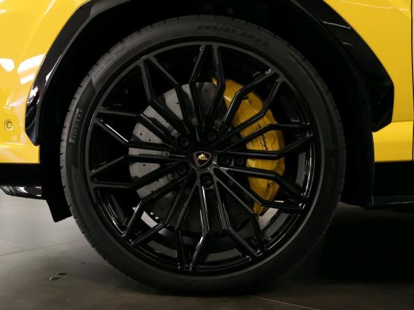 Lamborghini Urus I Рестайлинг с пробегом 2025 года, цена 43 500 000 рублей, 57 км, внедорожник, Автокод Объявления