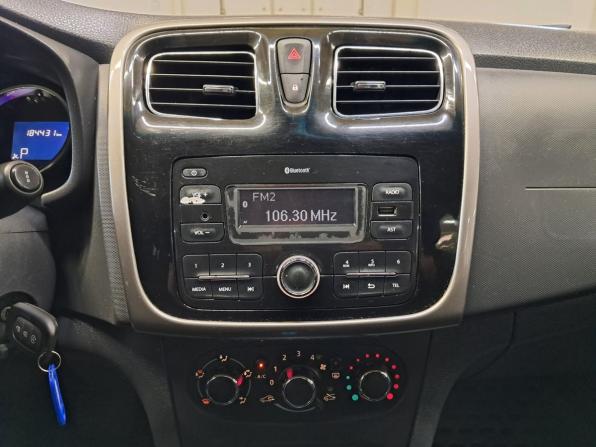 Renault Logan II с пробегом 2018 года, цена 635 000 рублей, 184430 км, седан, Автокод Объявления