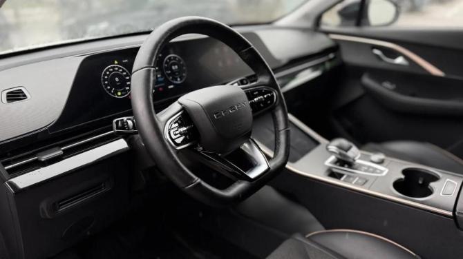 Omoda C5 I с пробегом 2023 года, цена 1 700 000 рублей, 62287 км, внедорожник, Автокод Объявления