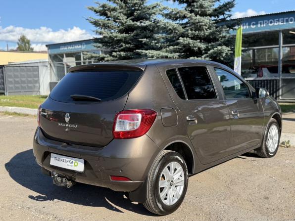 Renault Sandero II Рестайлинг с пробегом 2018 года, цена 955 000 рублей, 92000 км, хэтчбек, Автокод Объявления