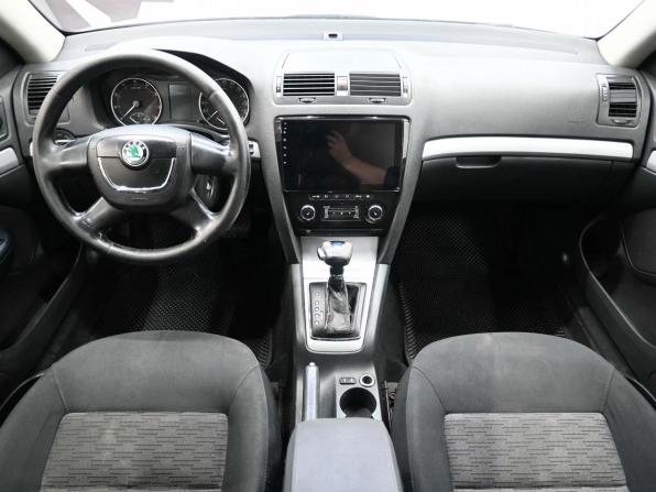 Skoda Octavia II (A5) Рестайлинг с пробегом 2012 года, цена 669 900 рублей, 359000 км, лифтбек, Автокод Объявления