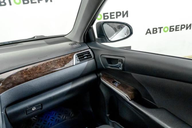 Toyota Camry VII (XV50) Рестайлинг с пробегом 2015 года, цена 1 684 000 рублей, 207000 км, седан, Автокод Объявления
