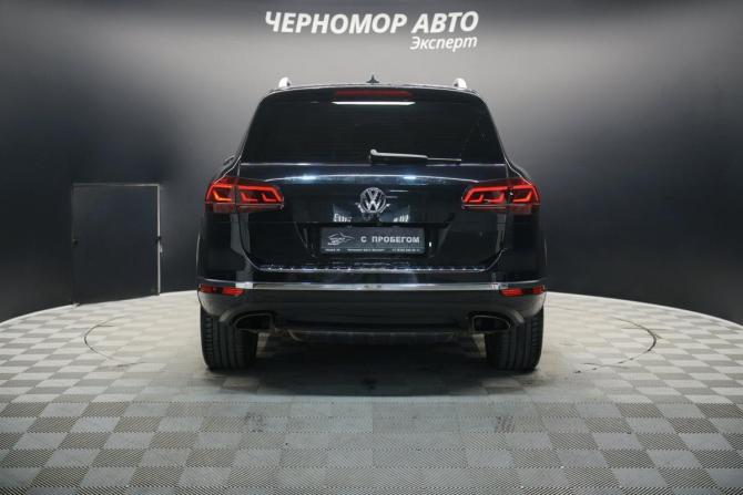 Volkswagen Touareg II Рестайлинг с пробегом 2015 года, цена 2 740 000 рублей, 239463 км, внедорожник, Автокод Объявления
