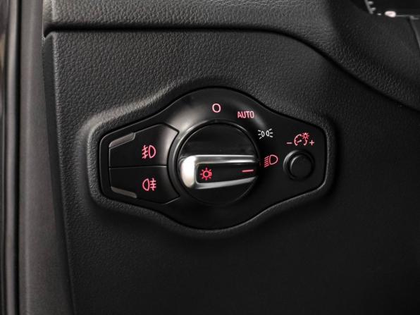Audi Q5 I (8R) Рестайлинг с пробегом 2012 года, цена 1 699 000 рублей, 178397 км, внедорожник, Автокод Объявления