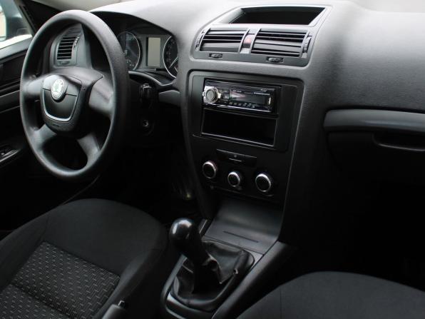 Skoda Octavia II (A5) Рестайлинг с пробегом 2011 года, цена 459 000 рублей, 229216 км, лифтбек, Автокод Объявления