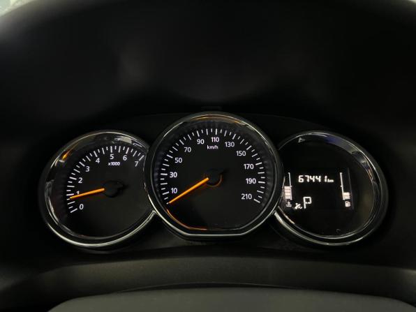 Renault Logan II Рестайлинг с пробегом 2021 года, цена 1 140 000 рублей, 67450 км, седан, Автокод Объявления