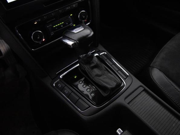 Skoda Superb II с пробегом 2011 года, цена 899 000 рублей, 328285 км, лифтбек, Автокод Объявления