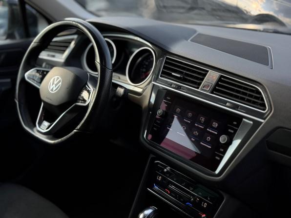 Volkswagen Tiguan II с пробегом 2019 года, цена 2 429 000 рублей, 121554 км, внедорожник, Автокод Объявления