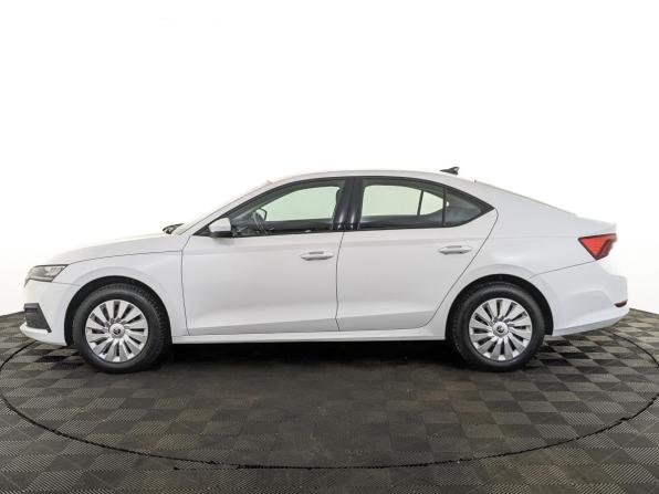 Skoda Octavia IV (A8) с пробегом 2021 года, цена 2 415 000 рублей, 73007 км, лифтбек, Автокод Объявления