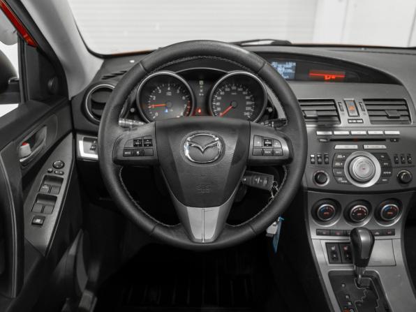 Mazda 3 II (BL) с пробегом 2011 года, цена 775 000 рублей, 301049 км, седан, Автокод Объявления