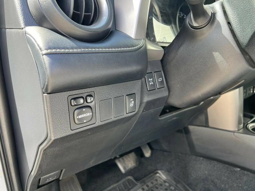 Toyota RAV4 IV (XA40) Рестайлинг Санкт-Петербург  - изображение 14