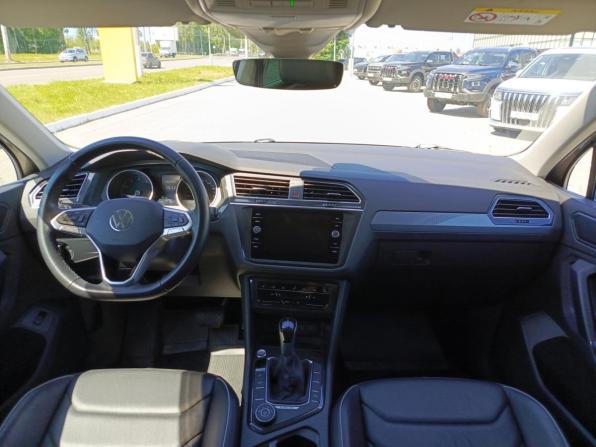 Volkswagen Tiguan II Рестайлинг с пробегом 2021 года, цена 3 695 000 рублей, 66347 км, внедорожник, Автокод Объявления