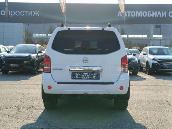 Nissan Pathfinder III Рестайлинг с пробегом 2013 года, цена 1 759 000 рублей, 175000 км, внедорожник, Автокод Объявления