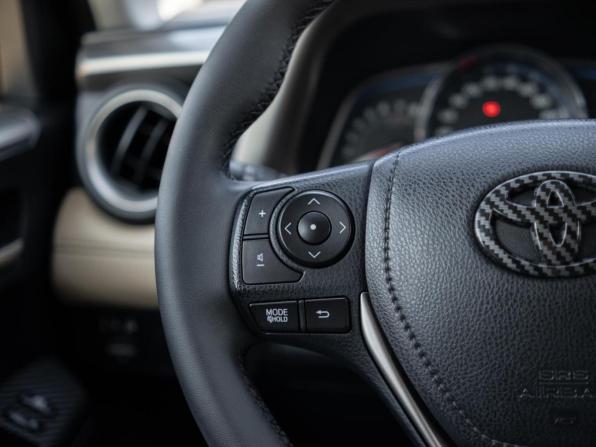 Toyota RAV4 IV (XA40) с пробегом 2014 года, цена 1 949 000 рублей, 141722 км, внедорожник, Автокод Объявления