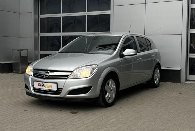 Opel Astra H Рестайлинг с пробегом 2012 года, цена 700 000 рублей, 73215 км, хэтчбек, Автокод Объявления