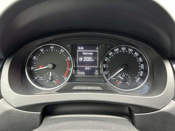 Skoda Rapid I с пробегом 2015 года, цена 1 157 000 рублей, 101619 км, лифтбек, Автокод Объявления