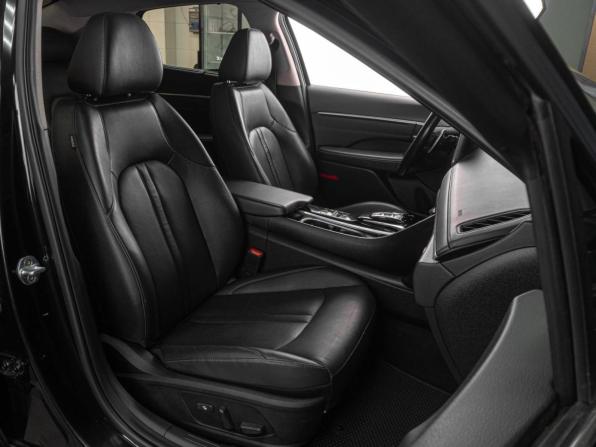Hyundai Sonata VIII (DN8) с пробегом 2019 года, цена 2 399 000 рублей, 67016 км, седан, Автокод Объявления