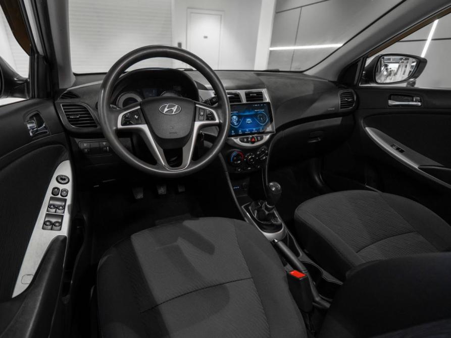 Hyundai Solaris I Москва  - изображение 7