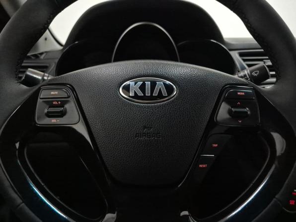Kia Rio III Рестайлинг с пробегом 2016 года, цена 1 020 000 рублей, 154089 км, седан, Автокод Объявления
