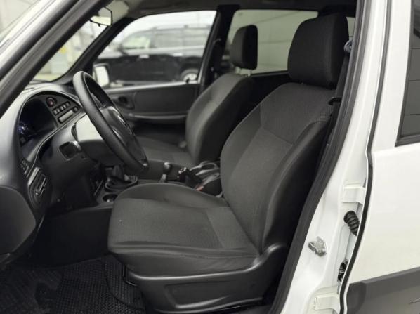 Chevrolet Niva I Рестайлинг с пробегом 2018 года, цена 725 000 рублей, 151715 км, внедорожник, Автокод Объявления