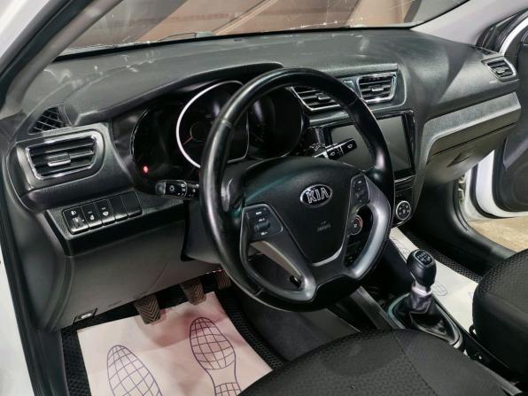 Kia Rio III Рестайлинг с пробегом 2016 года, цена 999 000 рублей, 121143 км, седан, Автокод Объявления