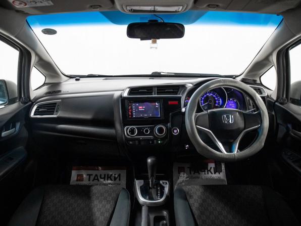 Honda Fit III с пробегом 2013 года, цена 950 000 рублей, 166348 км, хэтчбек, Автокод Объявления